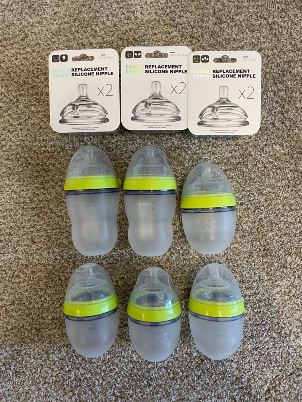 BRAND NEW! Combo Tomo Baby Bottles and 3 flow size nipple replacements